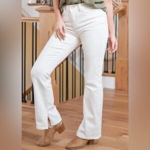 Judy Blue Women's Lila Split Hem Pure White Boot Cut Jeans Style JB88643WHT NWOT